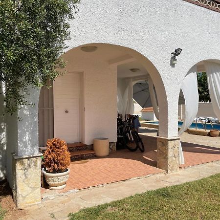 Villa La Calma Del Delta à L'Eucaliptus Extérieur photo